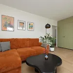 Unique 2 Bedroom With Air Conditioning In By Renters شقة وارسو
