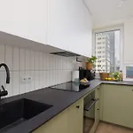 Unique 2 Bedroom With Air Conditioning In By Renters وارسو