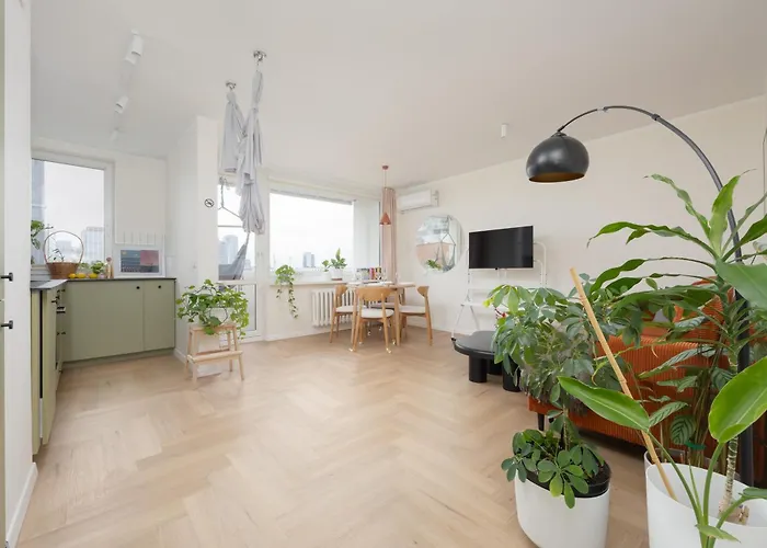 Lejlighed Unique 2 Bedroom With Air Conditioning In By Renters Warszawa