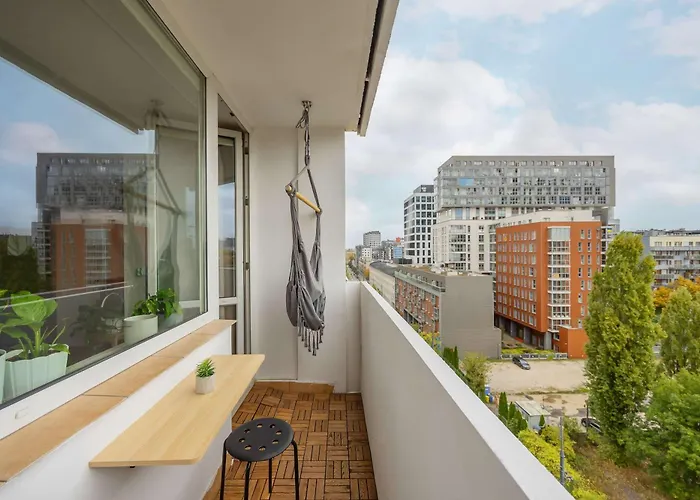 Unique 2 Bedroom With Air Conditioning In By Renters Warszawa