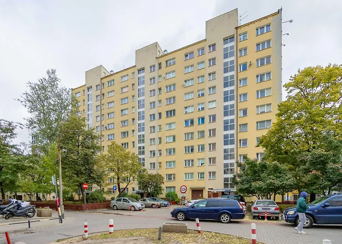 Unique 2 Bedroom With Air Conditioning In By Renters